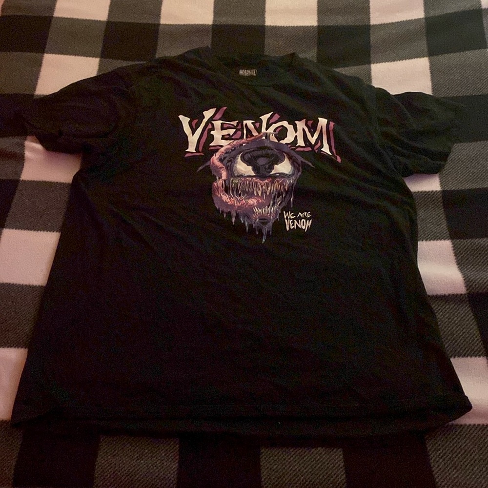 Men’s Venom Graphic T-Shirt
